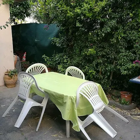 3p Calme à L'arrière D'une Maison Terrasse, 5mn De La Mer à Juan Les Pins * Antibes