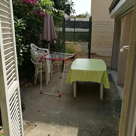 3p Calme à L'arrière D'une Maison Terrasse, 5mn De La Mer à Juan Les Pins Antibes