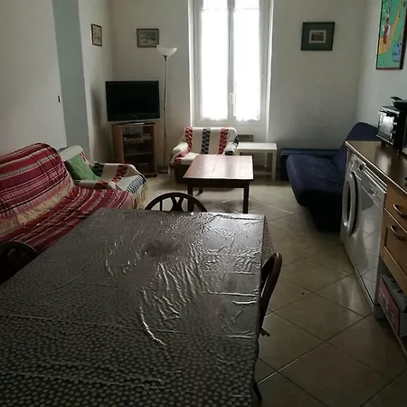 3p Calme à L'arrière D'une Maison Terrasse, 5mn De La Mer à Juan Les Pins Appartamento *